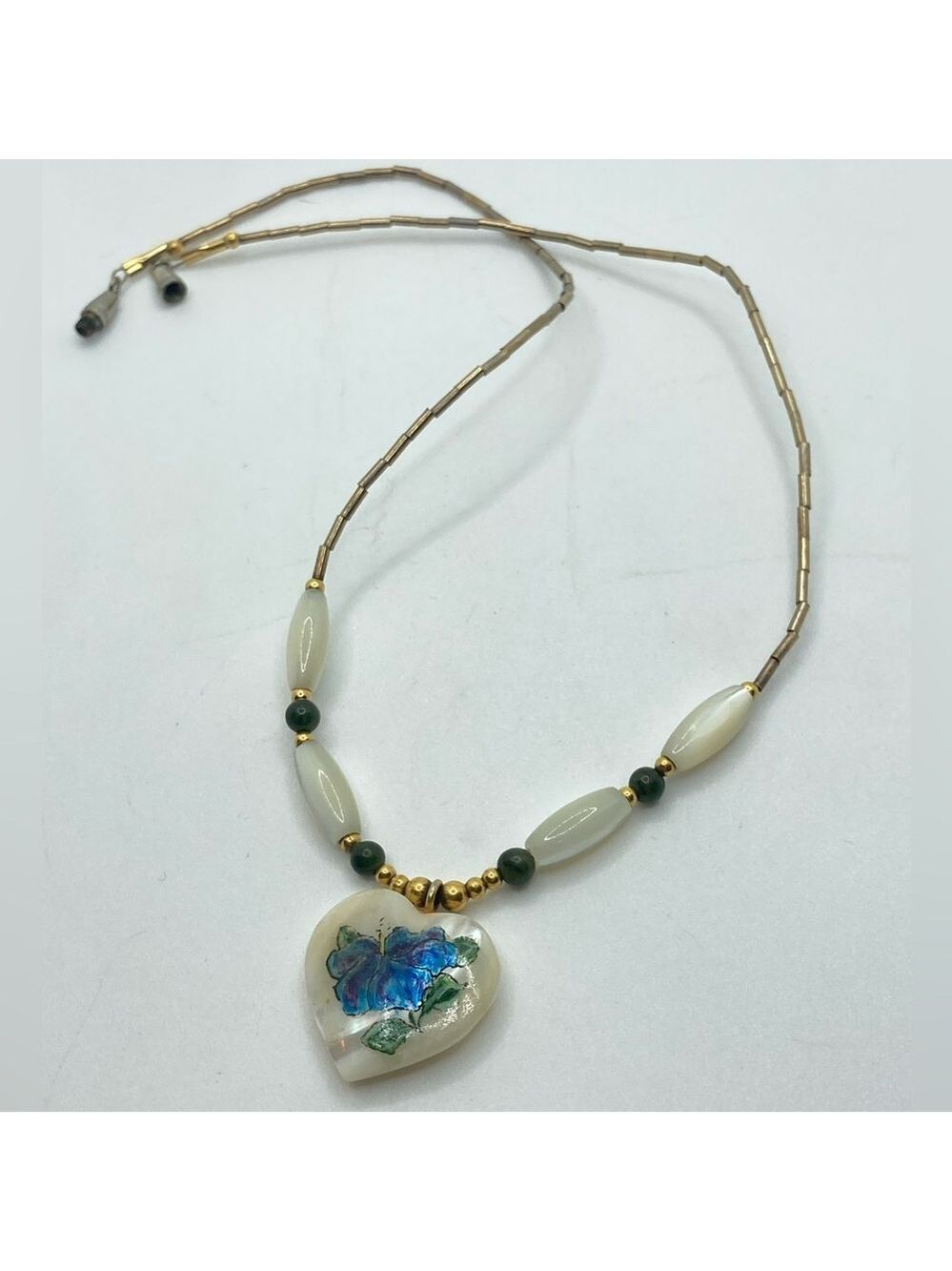VTG Abalone Painted Heart Pendant Necklace w Silver Beads Screw Clasp 15”